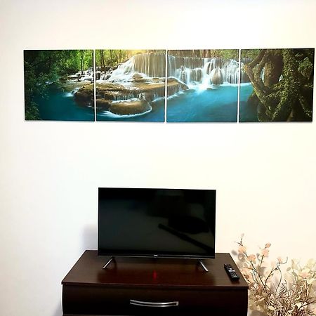 Cozy And Clean Apartment, Near National Arena Bucarest Exterior foto